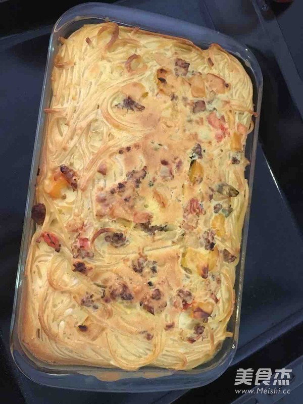 Baked Pasta with Lamb Stuffed with Vegetables and Egg Liquid recipe