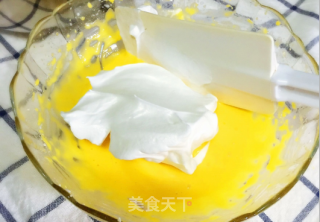 Summer Cool-mango Yogurt Cheese Mousse Cake recipe