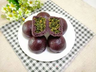 Black Rice Noodles and Wild Vegetable Buns recipe