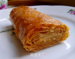 Crispy Rolls with Sesame Sauce recipe