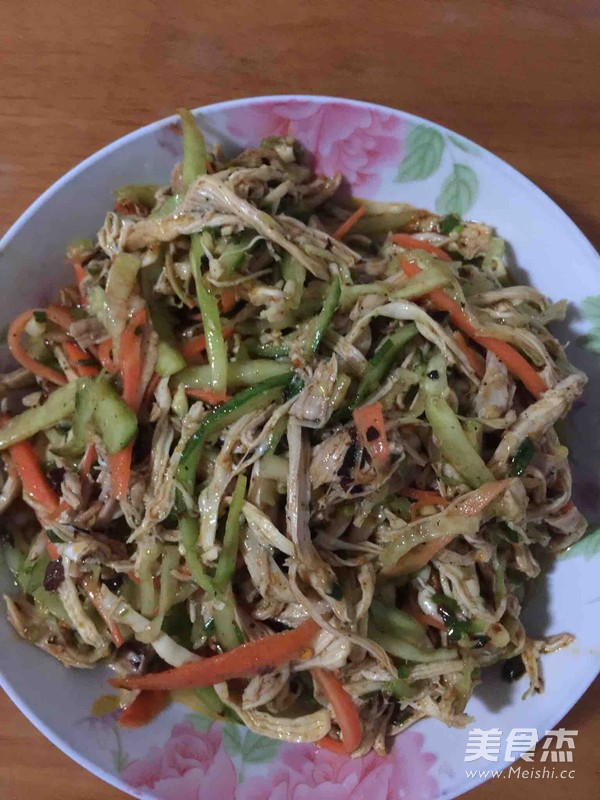 Spicy Chicken Shredded with Cold Sauce recipe