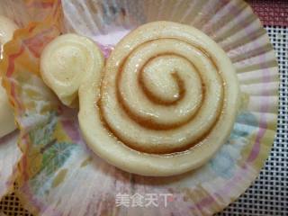 Small Snail Beef Cinnamon Rolls recipe