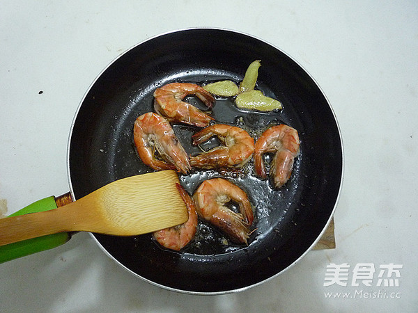 Shrimp and Vermicelli in Clay Pot recipe