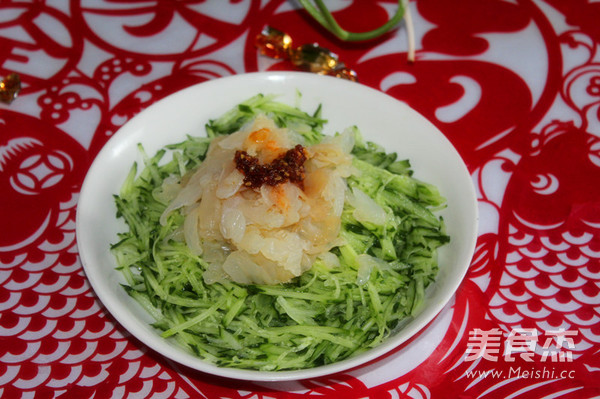 Jellyfish Head Mixed with Cucumber Shreds recipe