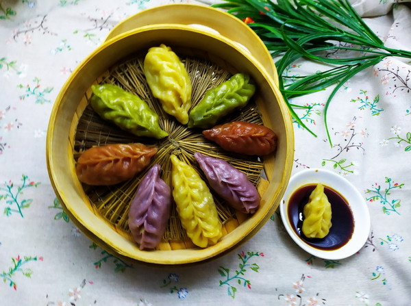 Colorful Steamed Dumplings recipe