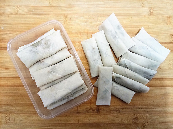 Shepherd's Purse Fresh Meat Spring Rolls recipe