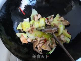 Stir-fried Pork with Cabbage and Fungus recipe