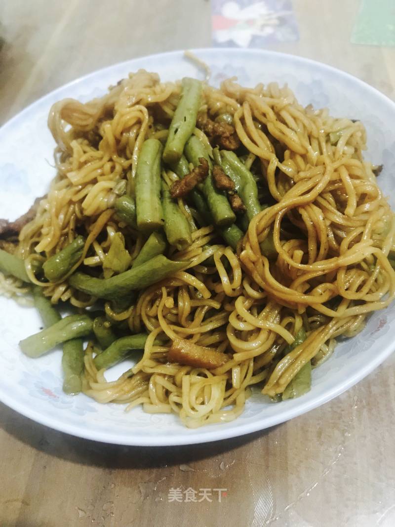 Braised Noodles with Beans recipe