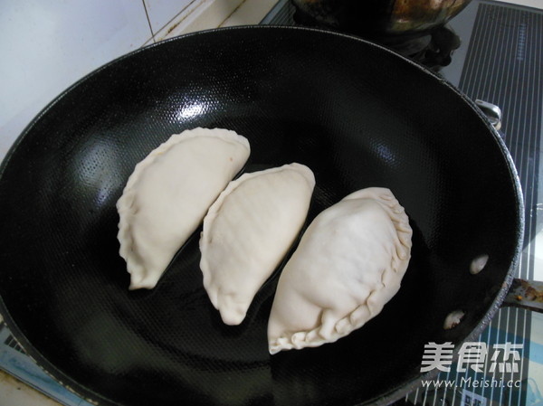 Pork and Sauerkraut Dumplings Taste Enough Like this recipe