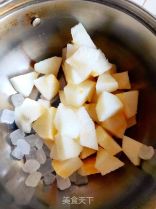 Nourishing The Lungs and Nourishing Sweet Soup-----different Homemade Rock Sugar Sydney recipe