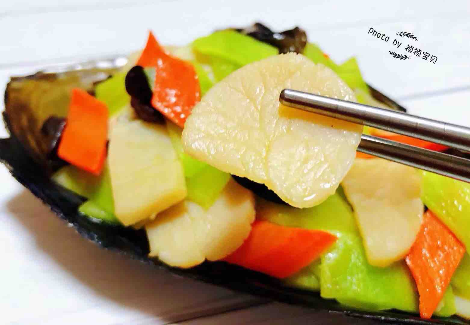 Scallops Fried Lettuce and Carrot Fungus recipe