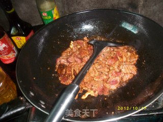 Stir-fried Beef with Garlic Moss-a Meeting of Toughness and Crispness recipe
