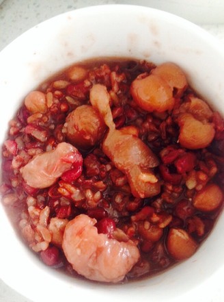 Longan Red Bean Peanut Red Rice Porridge recipe