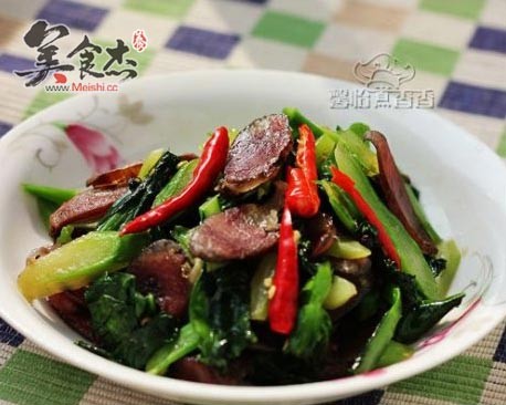 Stir-fried Sausage with Chinese Kale recipe