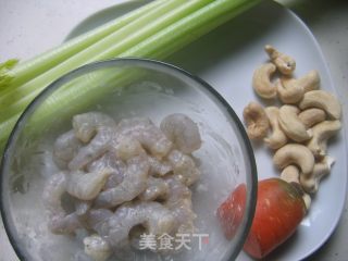 Fried Shrimp with Celery and Cashew Nuts recipe