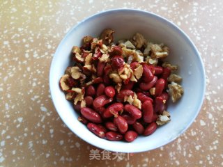 Kidney Beans, Red Dates, Walnut Soy Milk recipe