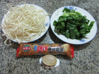 Golden Fish Egg Noodle Soup with Green Vegetables recipe