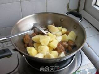 Stewed Chicken Drumsticks with Hazel Mushroom recipe