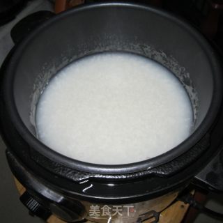 White Rice and Red Dates Porridge recipe