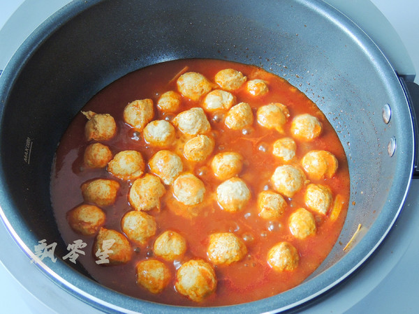 Tuan Tuan Yuan Chicken Meatballs in Tomato Sauce, Sweet and Sour Appetizing Super Delicious recipe