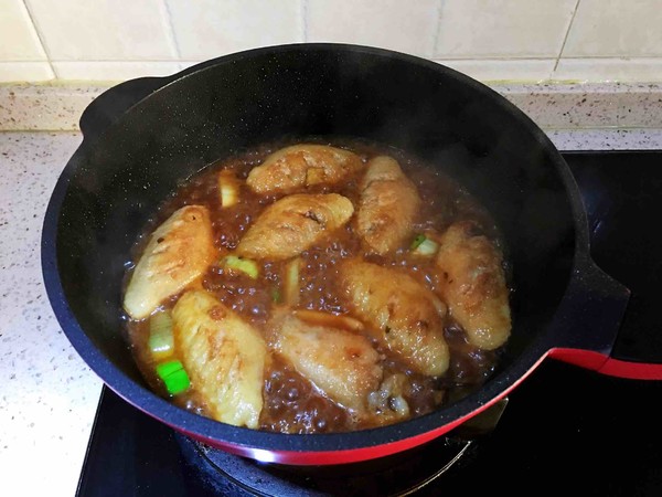 Go Beyond The Taste of Traditional Braised Chicken Wings, Fall in Love with Sweet and Spicy Chicken Wings recipe