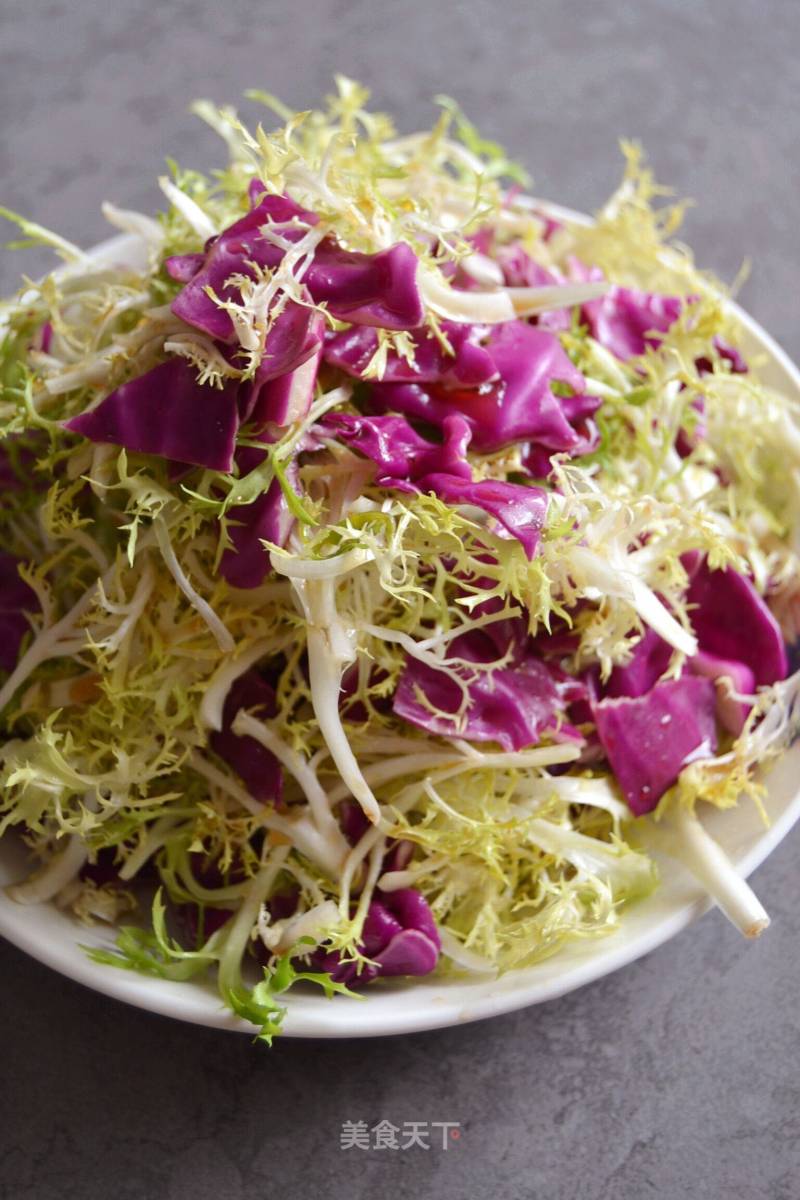 Bitter Chrysanthemum Mixed with Purple Cabbage recipe