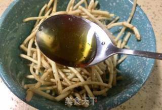 #妈妈的味# Refreshing Dishes and Cold ~ Mixed with Ear Roots recipe