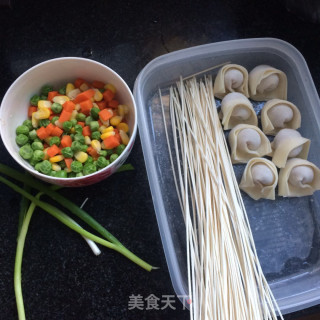 Wonton Noodle Soup with Oyster Sauce recipe