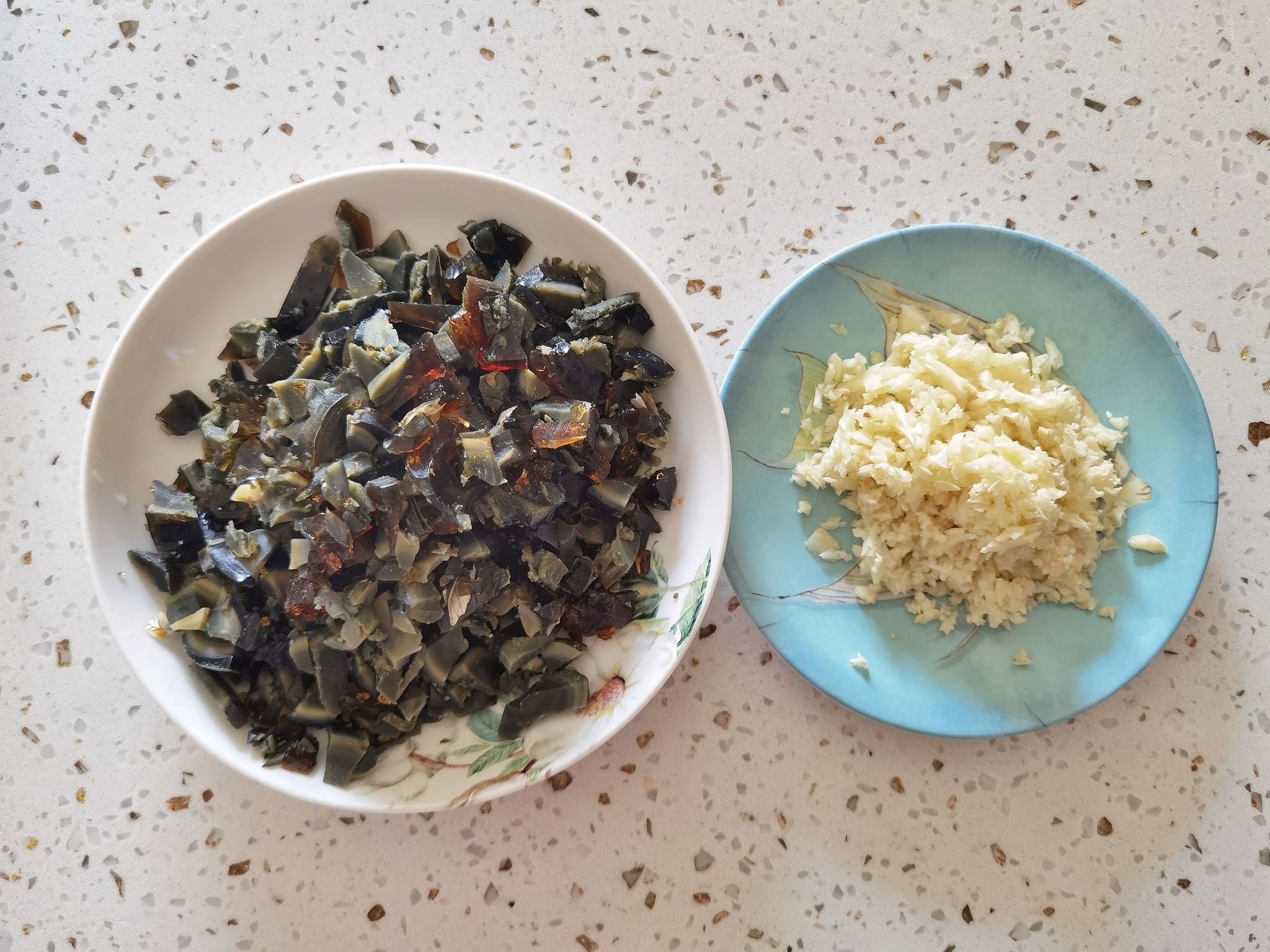 Looks Very Ugly, Eating Very Fragrant Chili Preserved Eggs, Just Steamed Buns recipe