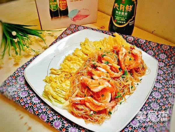 Steamed Vermicelli with Shrimp and Baby Vegetables recipe