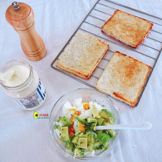 Avocado and Egg Sandwich recipe