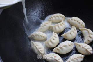 Eating Eggplant in Summer to Clear Away The Heat and Heat-fried Eggplant Buns with Vegetarian Stuffing recipe