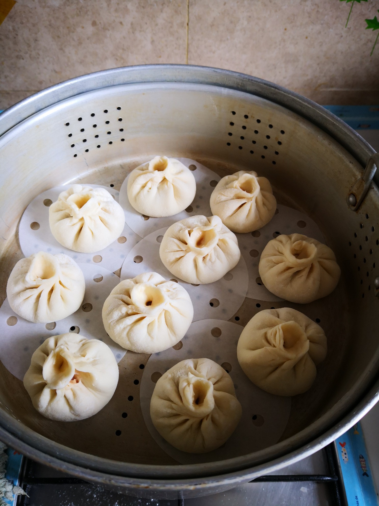 Pocket Shrimp Fillet and Melon Buns recipe