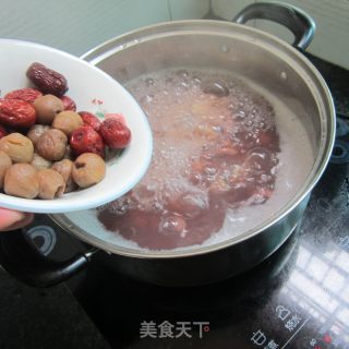 Lotus Seed, Red Dates and Longan Soup recipe