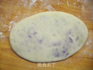 Purple Sweet Potato Bread Roll recipe