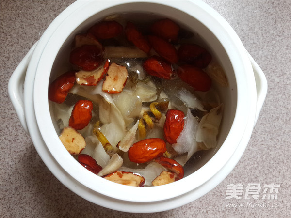 Stewed Pork Ribs with Polygonatum and Sand Ginseng recipe