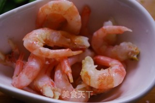 Stir-fried Arctic Shrimp with Nuts recipe