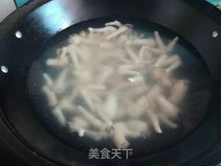 Early Autumn Health-lemon Chicken Feet recipe