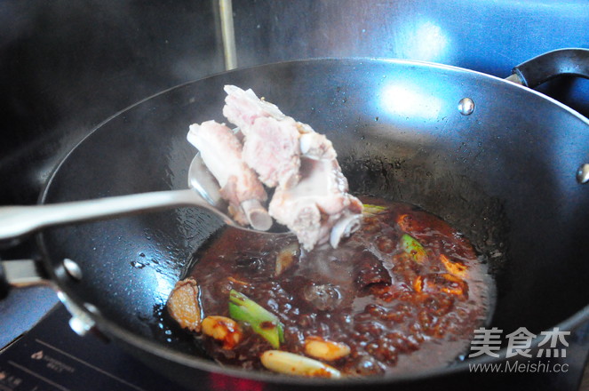 Braised Pork Ribs with Chestnut Flavored Pumpkin and Corn recipe