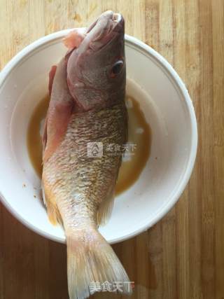 Steamed Flower-shaped Fish recipe
