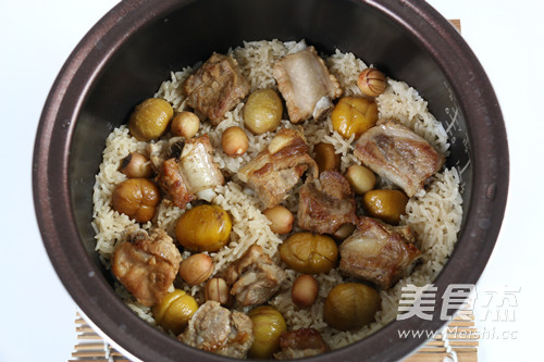 Chestnut and Lotus Seed Ribs Rice recipe