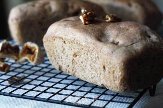 Oil-free and Sucrose-free Fig Walnut Rye Bag recipe