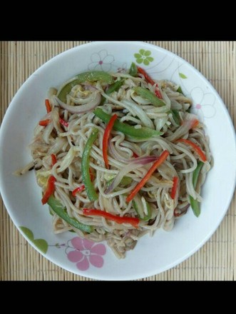 Stir-fried Noodles with Mushrooms and Baby Vegetables recipe