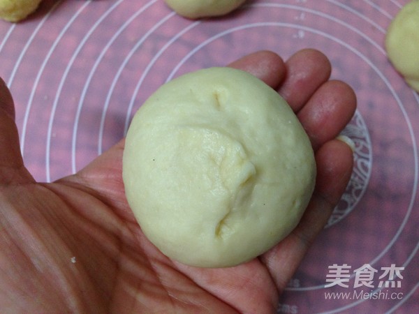 Coconut Flower Bun recipe