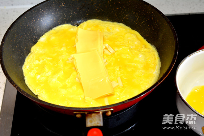 Omelet Cheese Roll recipe