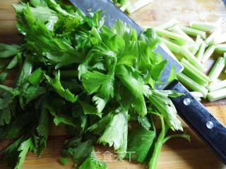 Celery Stir-fried Pork recipe
