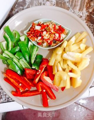 Spicy Stir-fried Colorful Sea Bamboo Shoots recipe