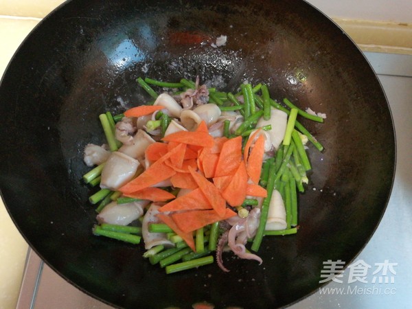 Sea Hare Fried Garlic Moss recipe