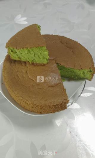 Chiffon Cake with Spinach Sauce recipe