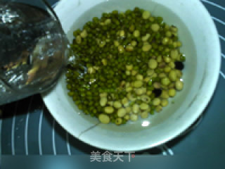 Red Dates and Mung Bean Soy Milk recipe